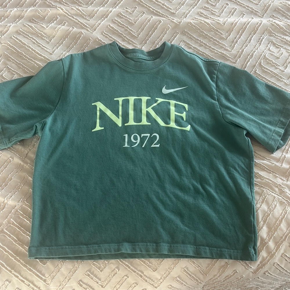 Nike loose Fit Green T-Shirt